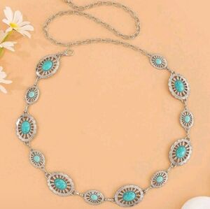 Elegant Silver and Turquoise Necklace